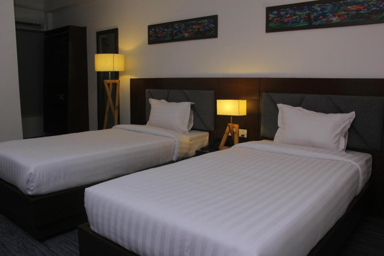 Hotel Zakaria International Dhaka Extérieur photo